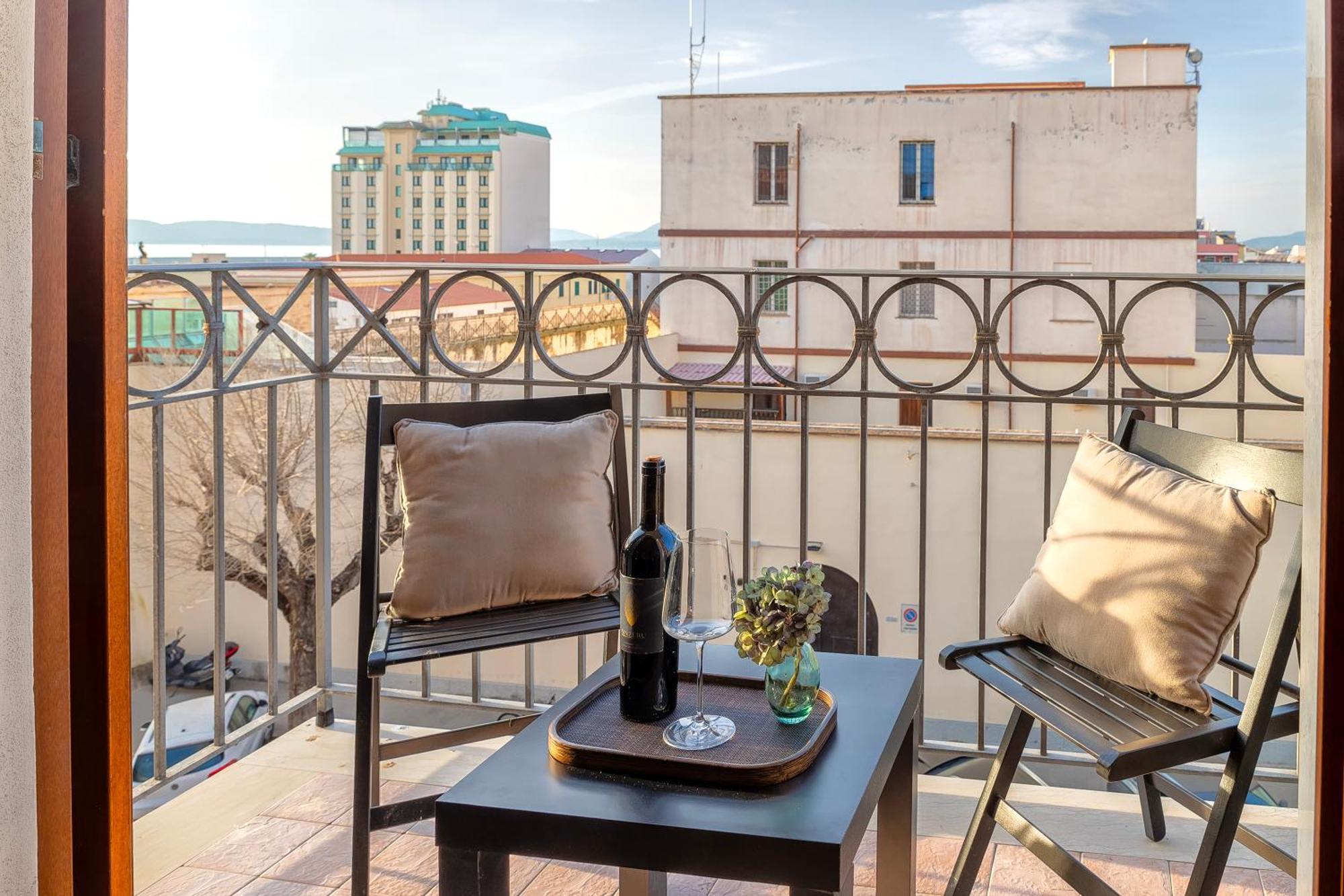Vittorio Emanuele 71 Apartment Alghero Bagian luar foto